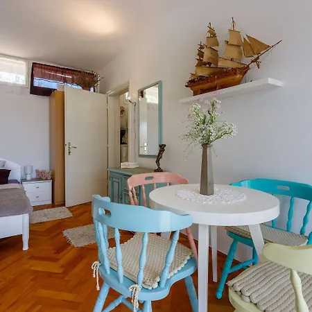 Helles Nur 190 Meter Zum Mit Meerblick, Privater Terrasse, Wifi Dramalj