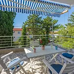 Helles Nur 190 Meter Zum Mit Meerblick, Privater Terrasse, Wifi Apartman *