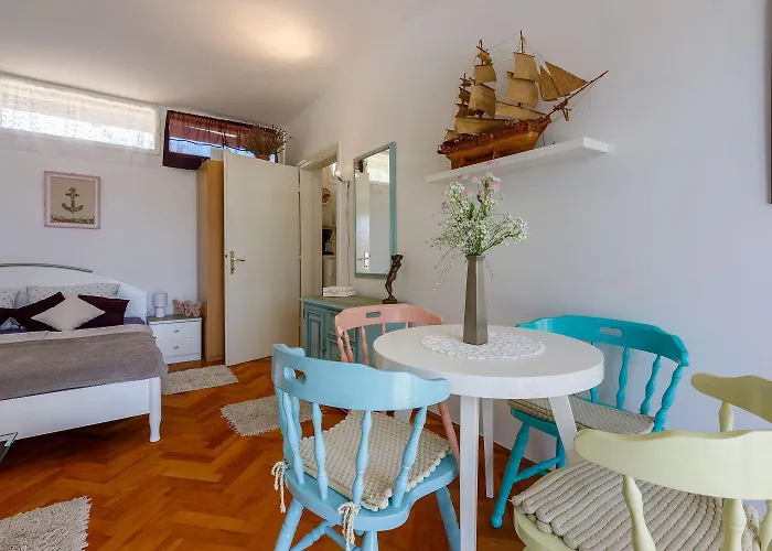 Helles Nur 190 Meter Zum Mit Meerblick, Privater Terrasse, Wifi Dramalj